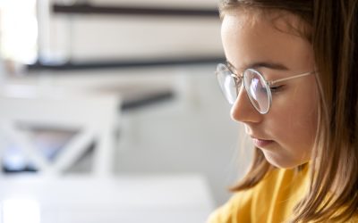 Más de 1.700 menores de León ya se benefician del Plan VEO para gafas y lentillas