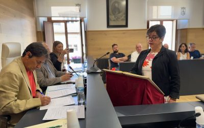 Una nueva concejala se incorpora al gobierno de La Bañeza en un pleno marcado por dos mociones de la oposición