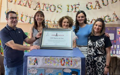 El CEIP Blanco de Cela lleva a Gaudí a las aulas y se gana el título de embajador del Palacio