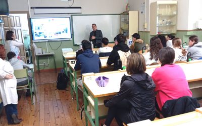 Alumnos de Veguellina de Órbigo participan en el descubrimiento de una nueva especie de alga microscópica