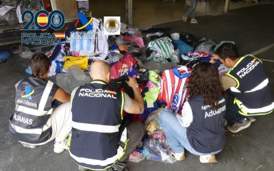 Incautada una tonelada de prendas de ropa falsificada en el mercadillo de Astorga en la operación “BASTIÓN”
