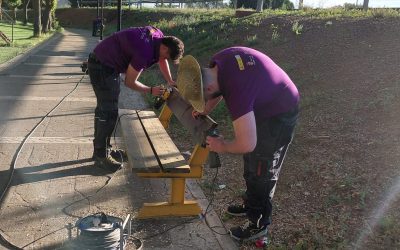 La Escuela Taller de La Bañeza renueva el mobiliario urbano
