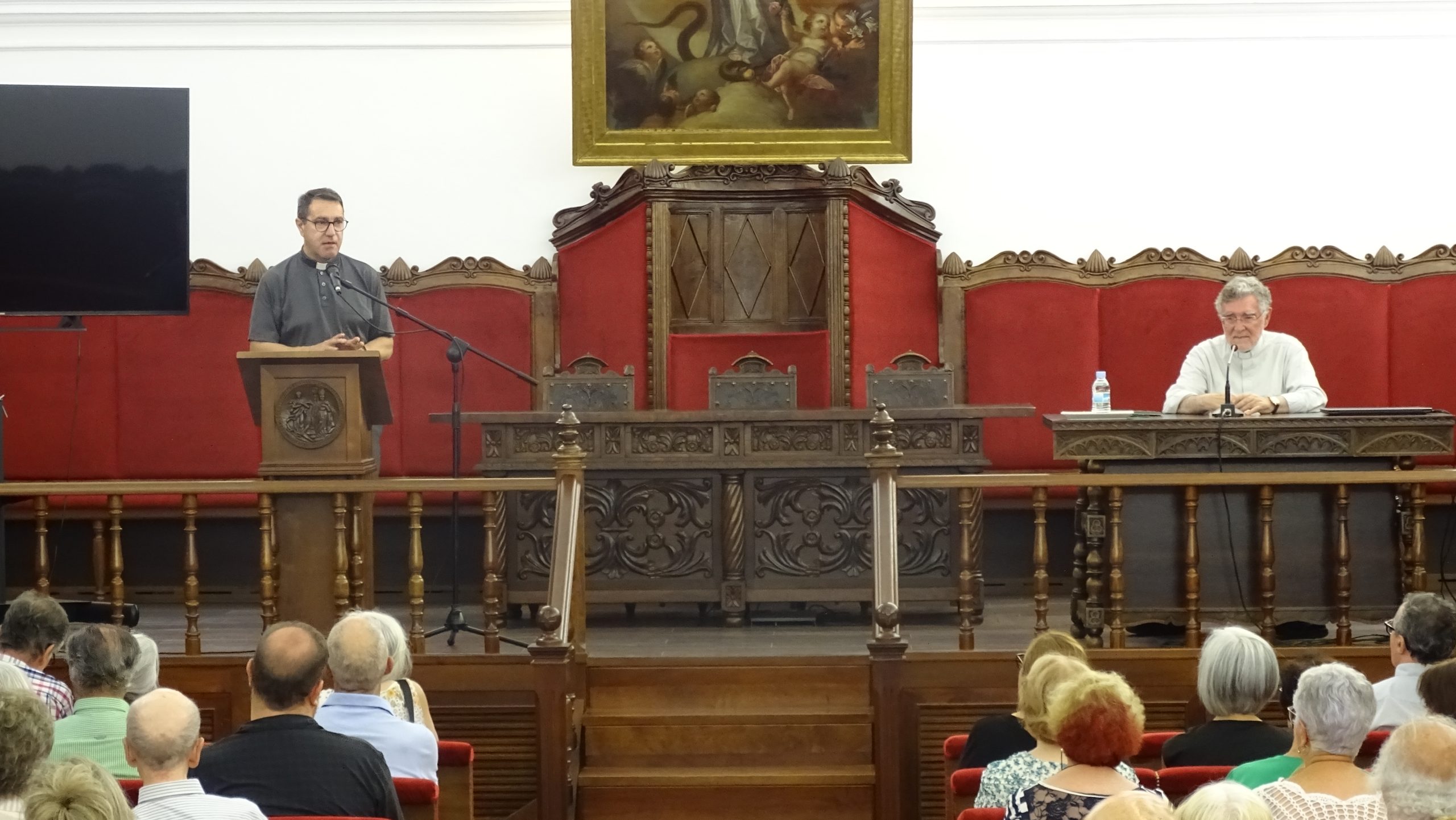 El proceso interior de Gaudí centra la conferencia de Armand Puig en Astorga