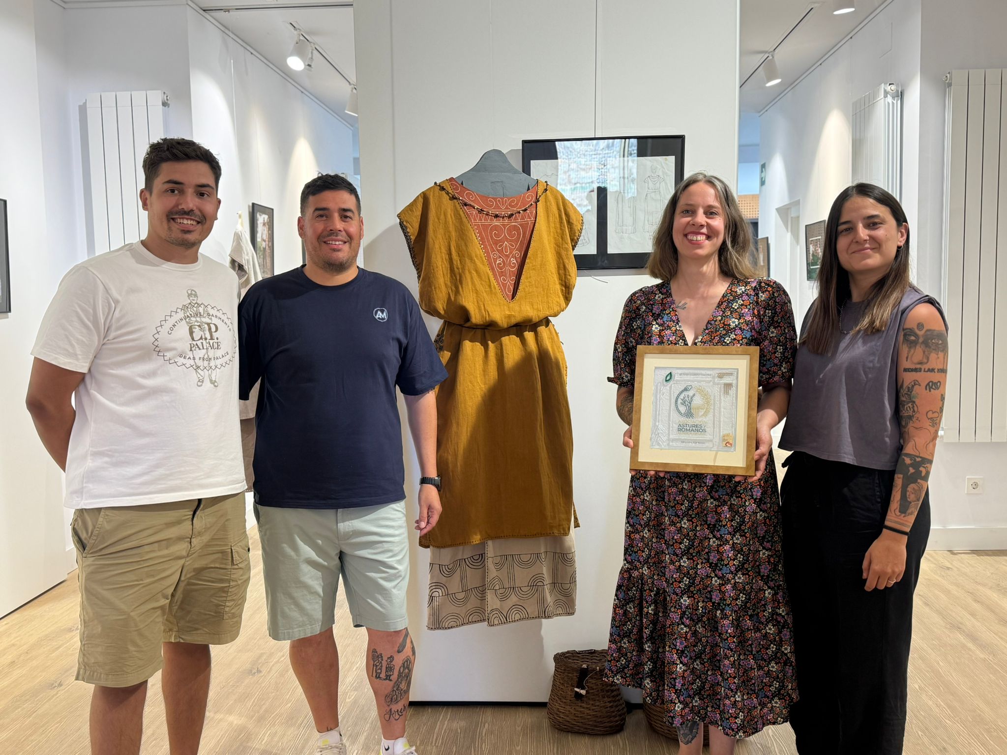 Los personajes de Astures y Romanos salen del campamento y llenan la Biblioteca de Astorga