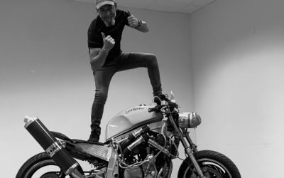 La Casa del Capataz acoge hasta el 31 de agosto una singular exposición de motos de madera, mimbre y cuerda de M. Recicler