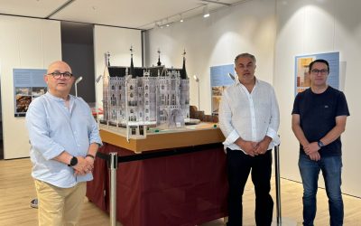 El Palacio de Gaudí se acerca al público con una exposición que podrá visitarse durante todo agosto en la Biblioteca de Astorga