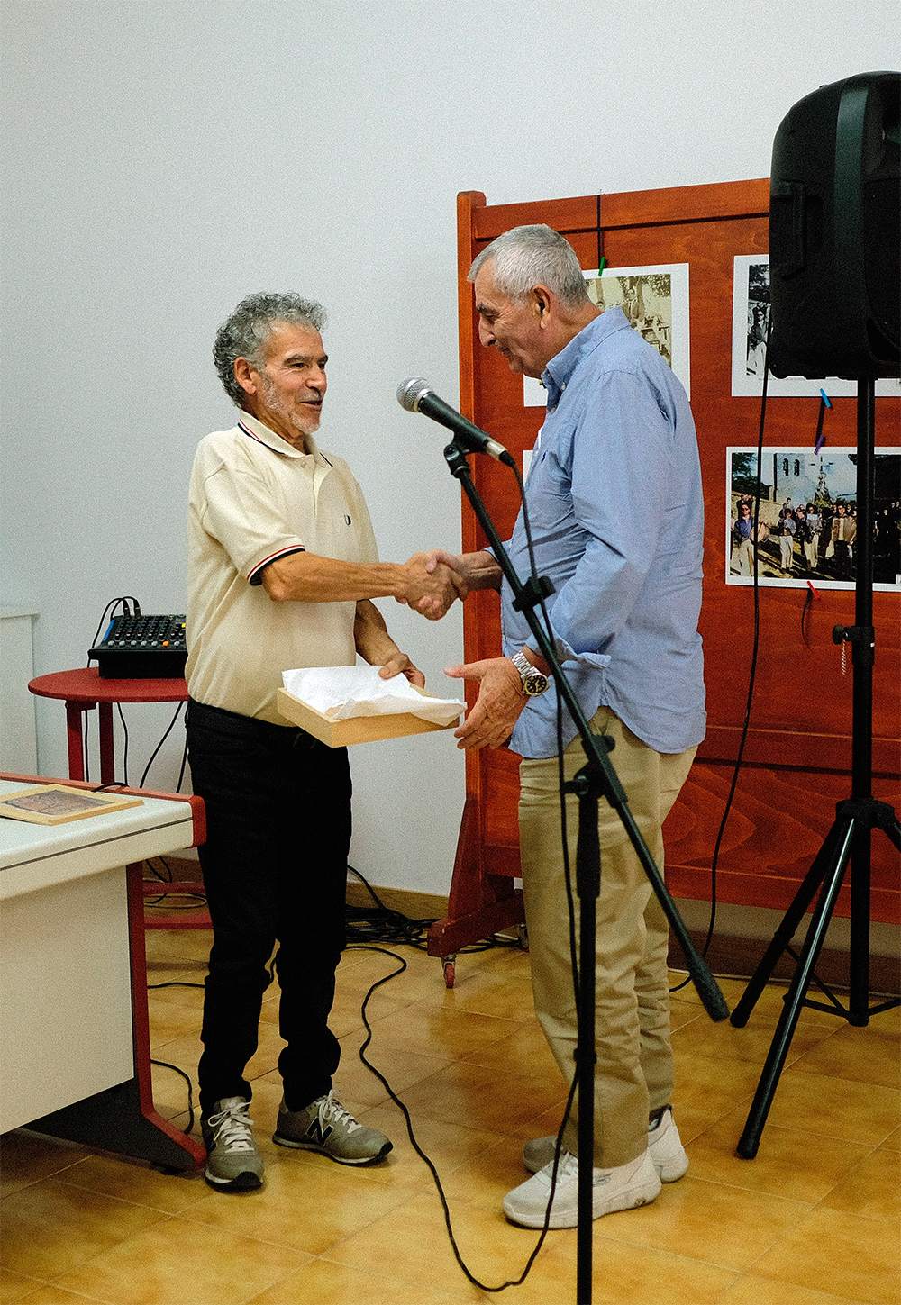 Las Letras Cepedanas homenajean a Pedro González y reúnen arte, libros y música en Villamejil