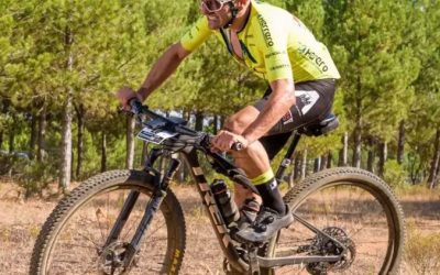 Los hermanos Herrero cambian Galicia por el desierto en la Titan de Almería