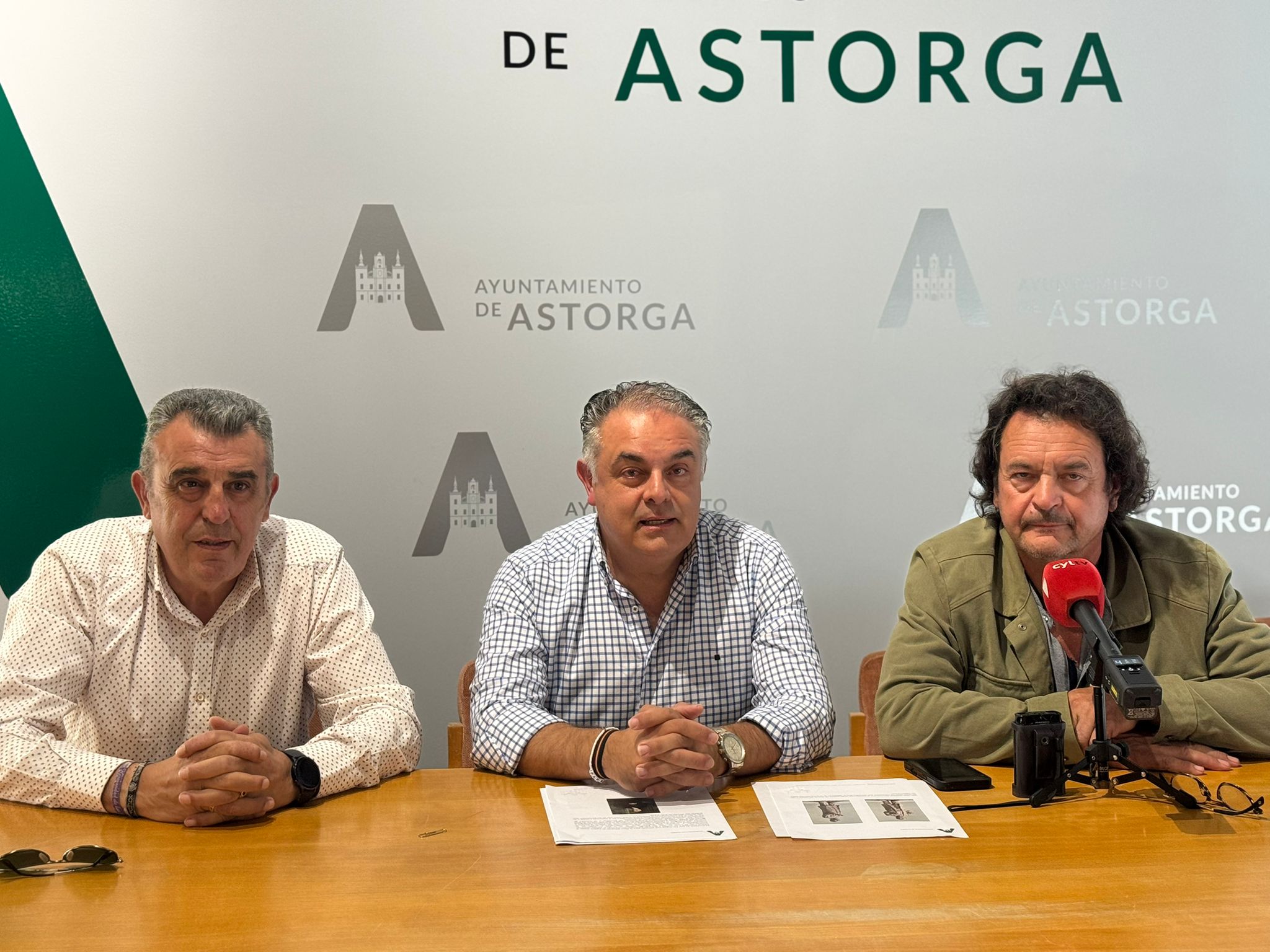Pío Gullón mirará al Palacio de Gaudí desde el próximo 26 de septiembre