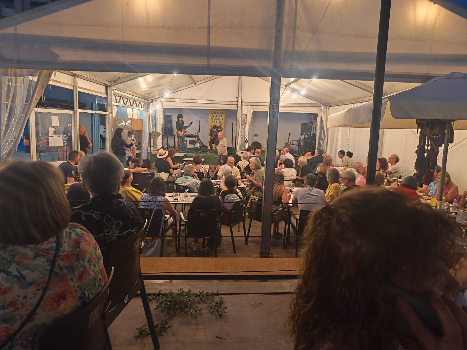 Astorga Solidaria y Amiga entrega 19.200 euros a AFA y ALFAEM
