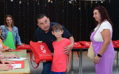 Los libros pasan de curso en curso en Hospital de Órbigo: este año solo ha hecho falta comprar seis para Secundaria