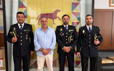 El alcalde de Astorga recibe a las nuevas incorporaciones de la Policía Nacional y despide a Emilio que inicia su nueva etapa profesional