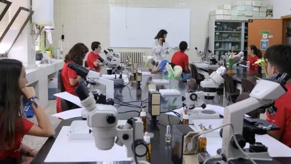 La Bañeza acoge la tercera edición de la Caravana BIOMETAC de divulgación científica