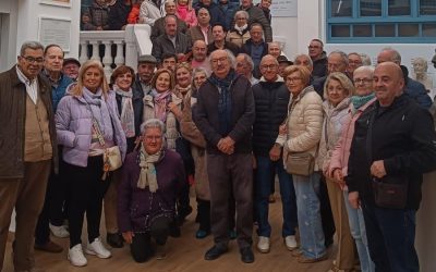 La Asociación Leonesa de Prevención Cardíaca visita la Casa de la Poesía de La Bañeza