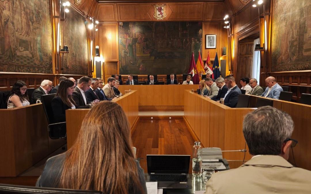 La Diputación de León aprueba el Plan de Juntas Vecinales 2026-2027 dotado con más de 10,4 millones de euros