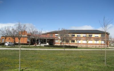 El Ampa del colegio especial de Astorga reclama una enfermera para atender a dos alumnos que no pueden asistir a clase